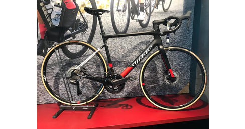 Garda Ultegra di2 12v disc EXCLU VELOMANIA