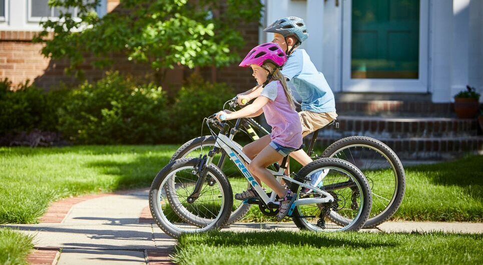 Protège roue de vélo avant pour les pieds des enfants